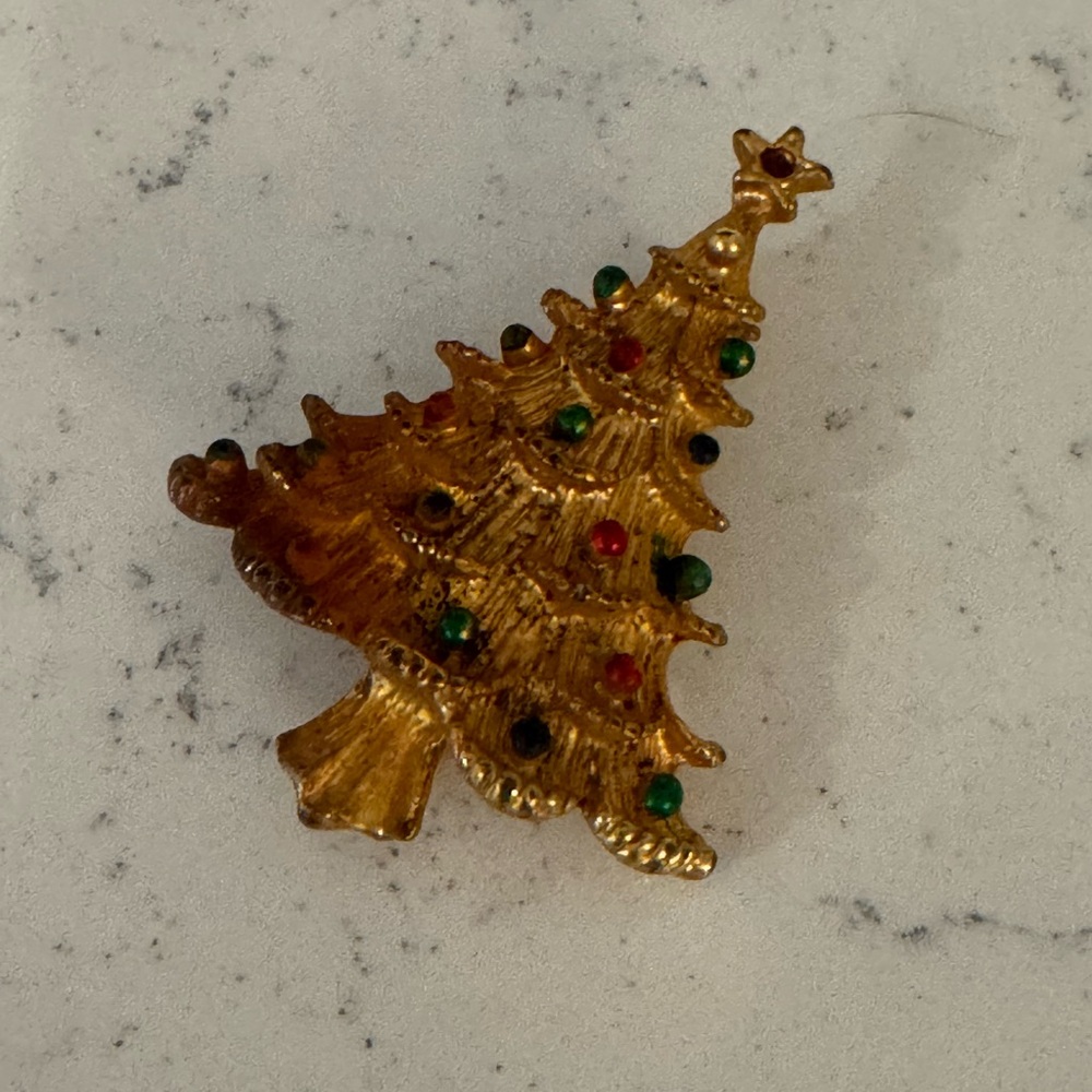 Festive Gold Christmas Tree Brooch